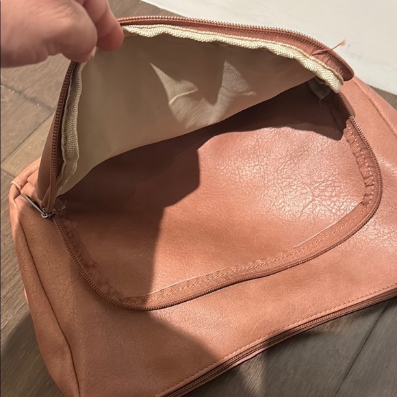 My Style Tan Leather Shoulder Bag with Silver Hardware - Picture 4 of 7